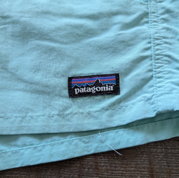 Patagonia Girls' Baggies Shorts in Bend Blue Size Large - Picture 2 of 6